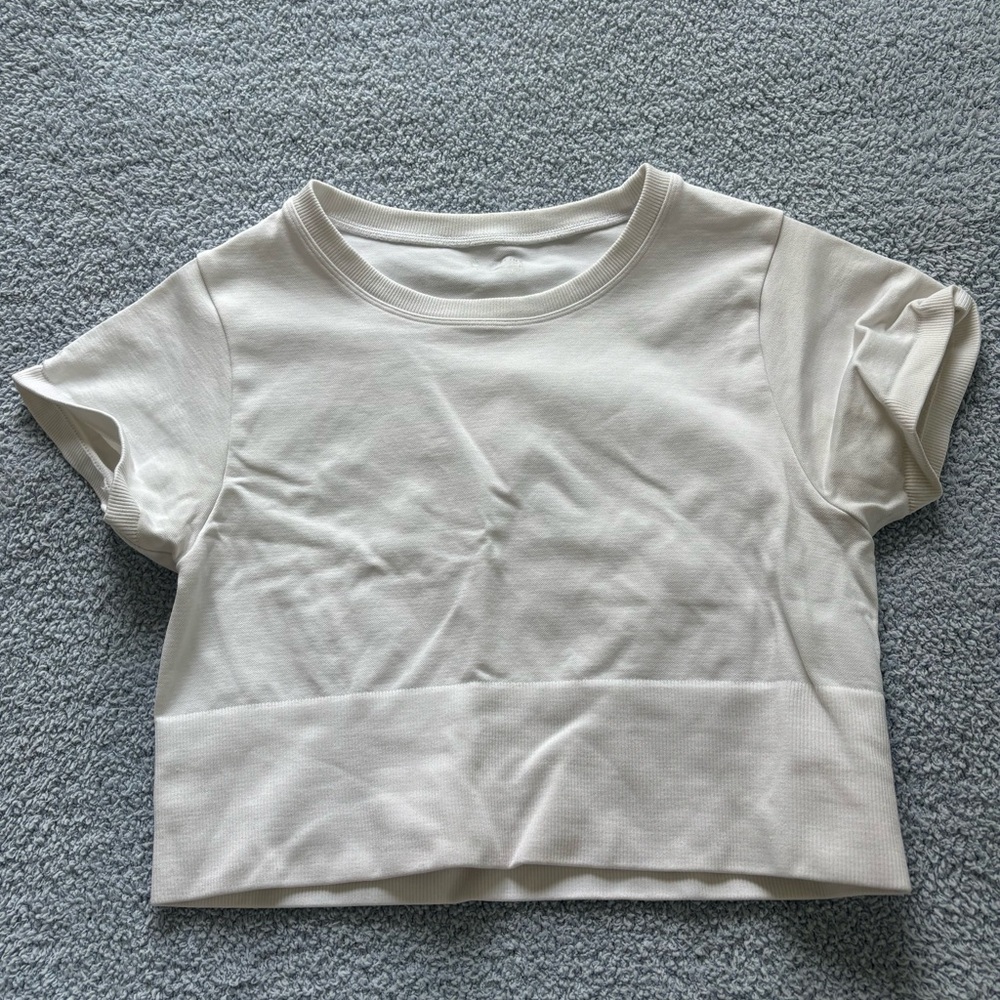 White aerie crop top